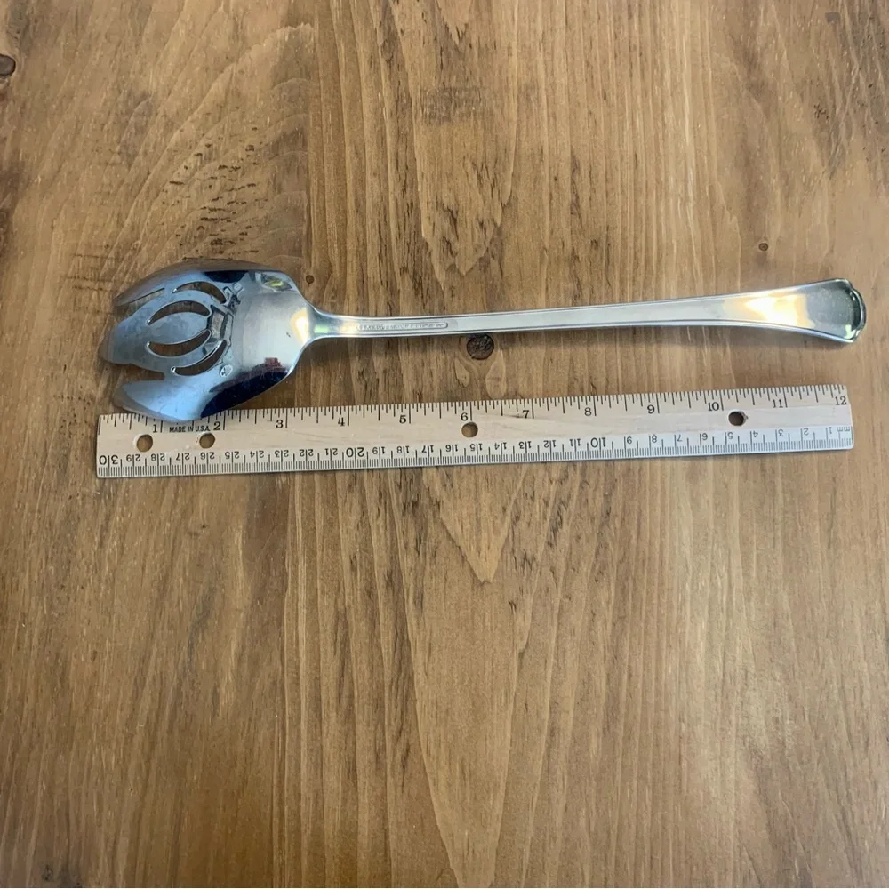 Reed & Barton Arlington Newton Serving Meat Fork 18/10 Stainless Steel Glossy
